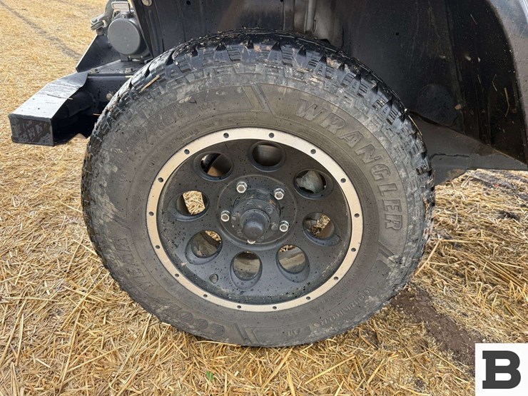 2022-mahindra-roxor-4x4-utv-image-12