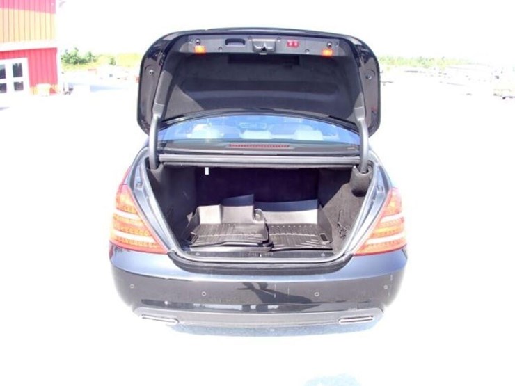 2012-mercedes-benz-s350-bluetec-4matic-awd-sedan-w-image-29