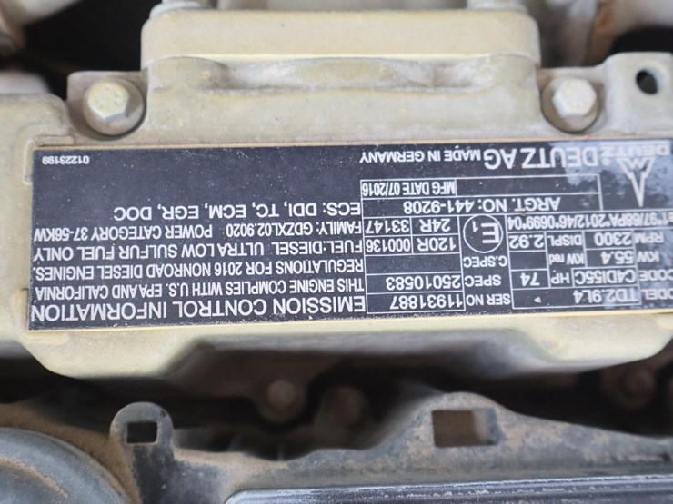 2016-caterpillar-th255c-image-21