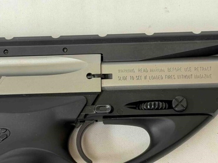 beretta-u22-neos-22lr-pistol-image-15