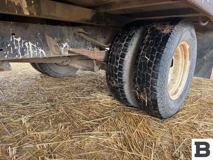 1976-ford-f350-image-21