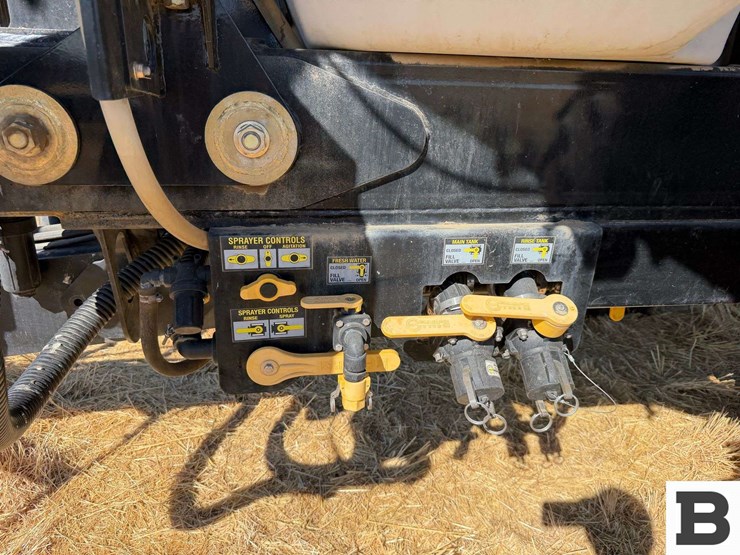 ag-spray-equipment-7000-image-17