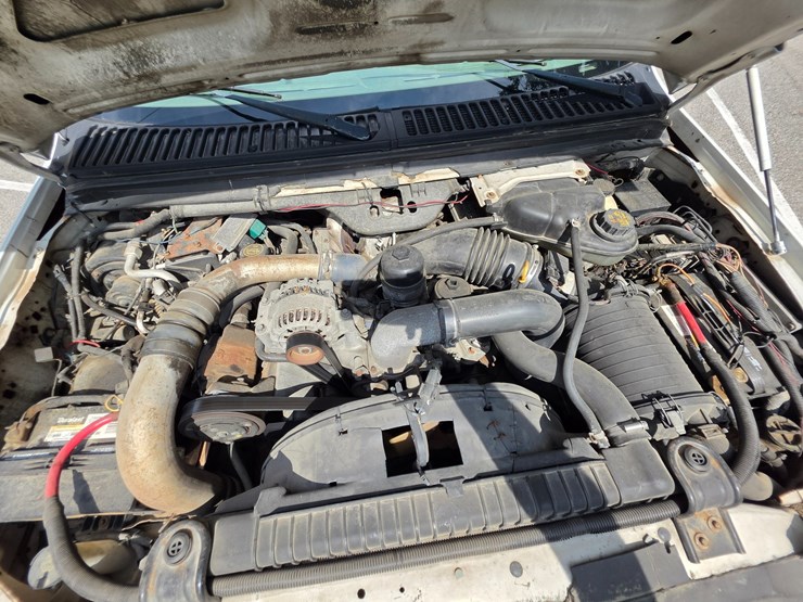 2006-ford-f550-image-33