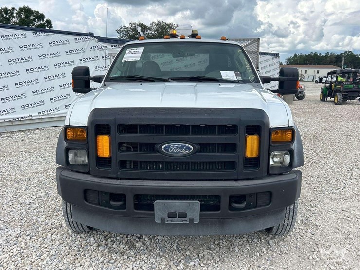 2009-ford-l-image-33