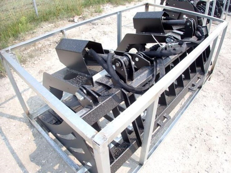 unused-greatbear-rock-grapple-72-in.-bucket-image-3