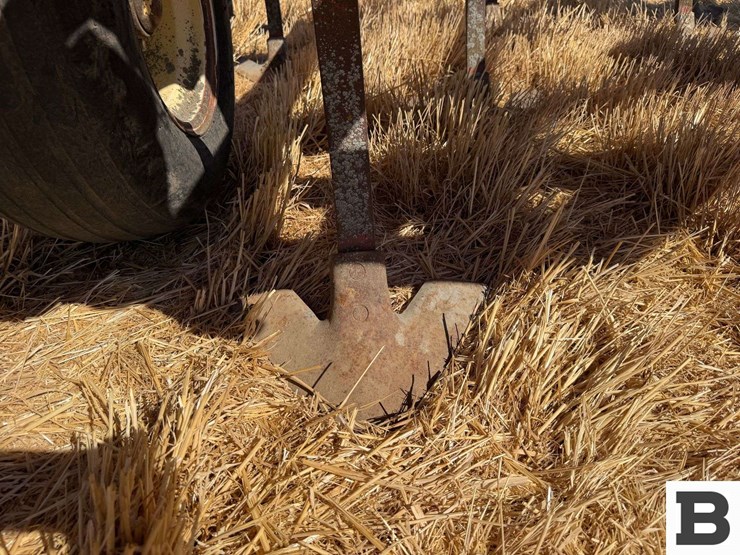 krause-2341-field-cultivator-image-18