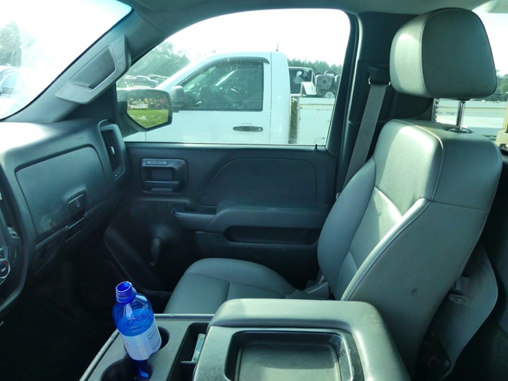2015-chevrolet-2500hd-image-11
