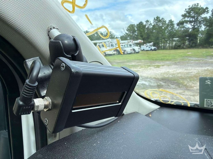 2019-ford-transit-image-43