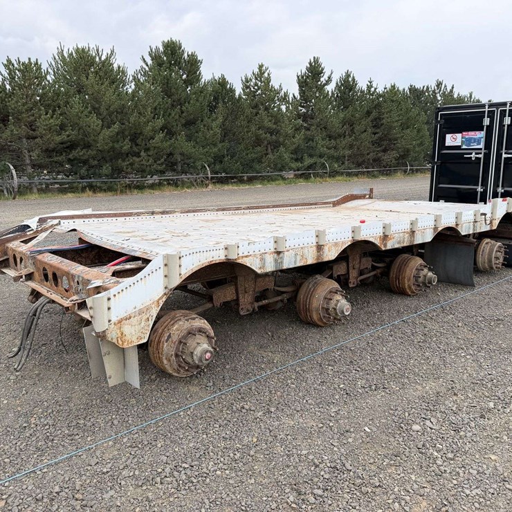 Western Trailers Quadruple Axle Trailer Frame