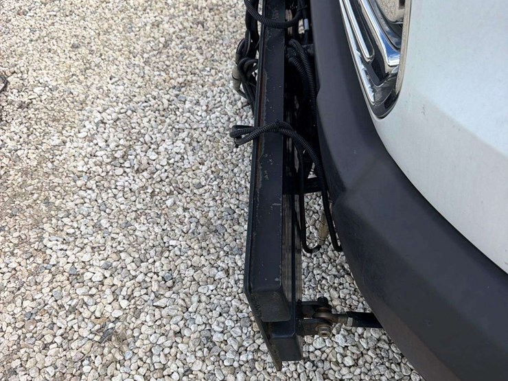 2019-ford-transit-image-28