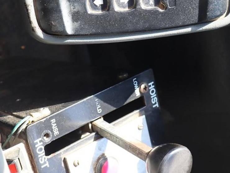 2005-international-durastar-4300-image-22