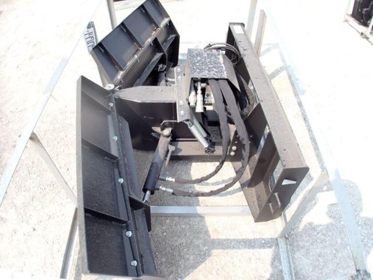 unused-greatbear-72-in.-hydraulic-snow-plow-image-5