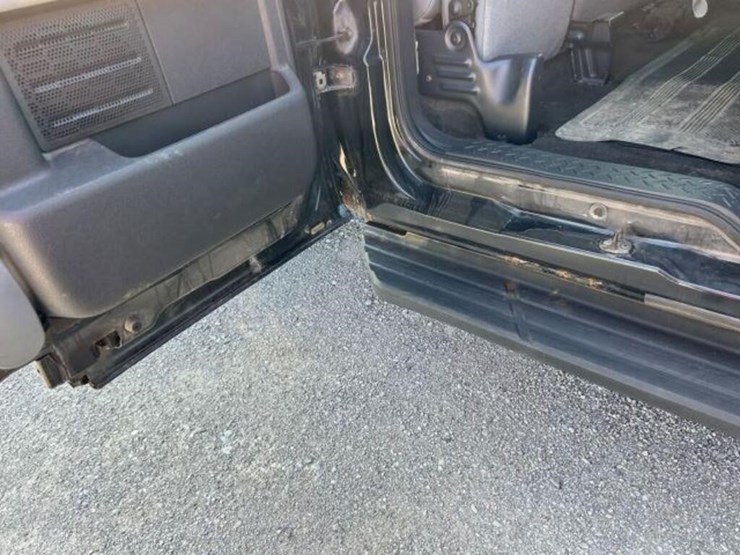 2014-ford-f150-xlt-image-38