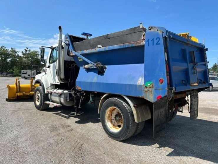2006-freightliner-business-class-m2-s/a-1fvac3dj66-image-6