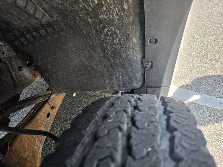 2006-ford-f550-image-25
