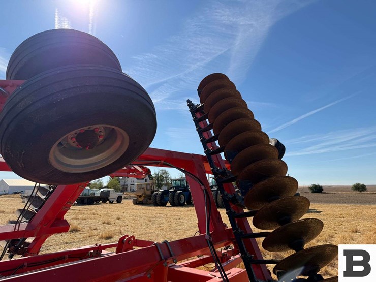 2012-kuhn-krause-8200-twin-offset-disc-image-49