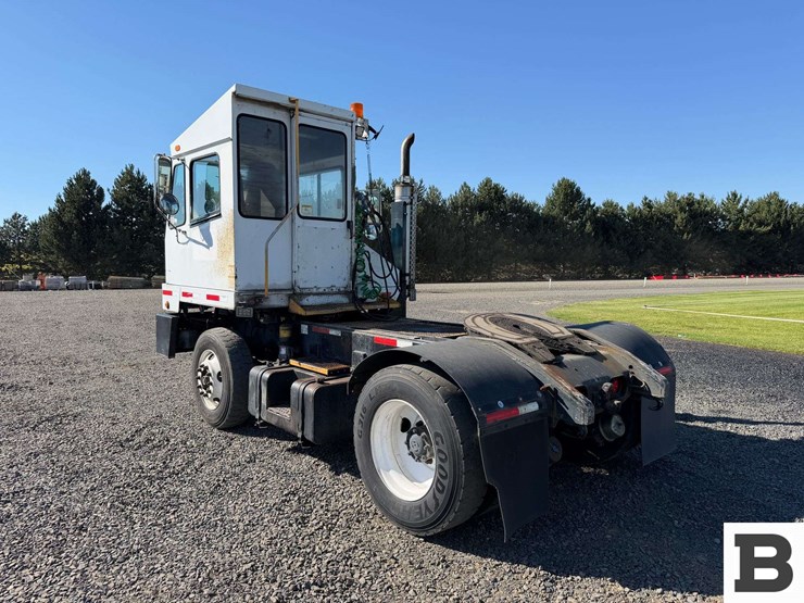 2012-capacity-tj5000-image-3