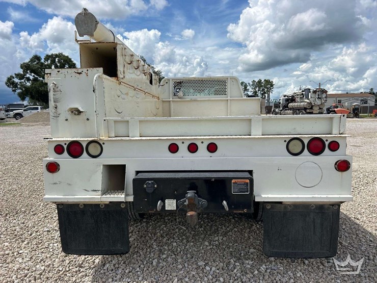 2019-ford-f550-image-26
