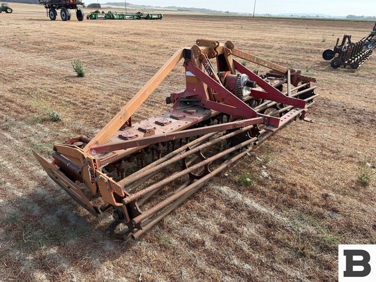 lelyterra-15'-power-harrow-image-4