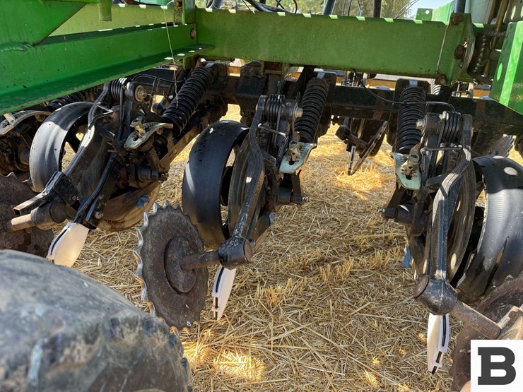 2003-john-deere-1590-image-36