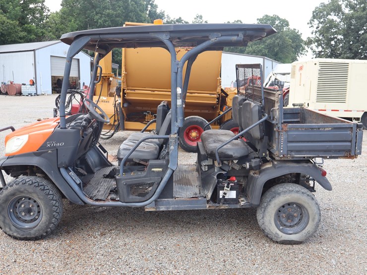 2016-kubota-rtvx1140-image-2