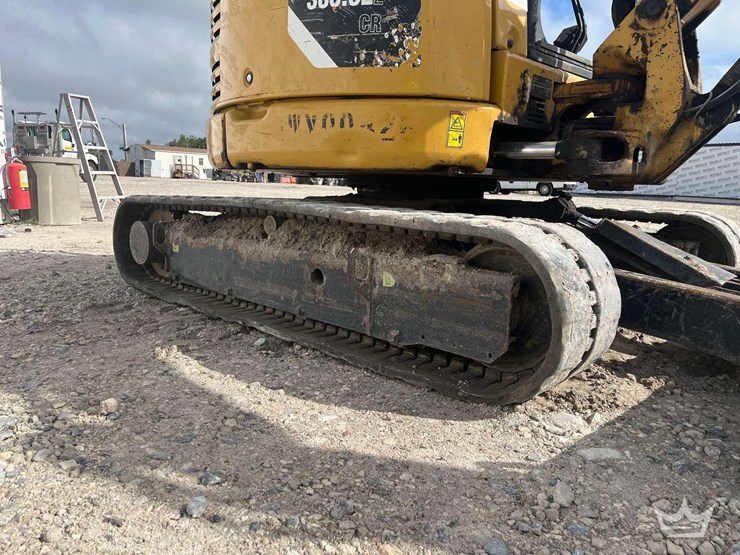 2016-caterpillar-303-image-14