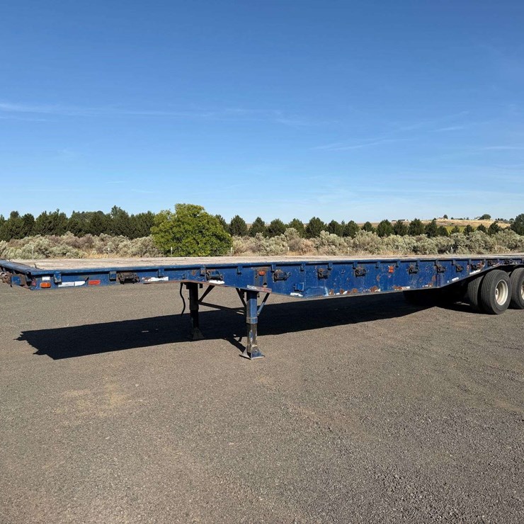 1971 UTILITY FLATBED