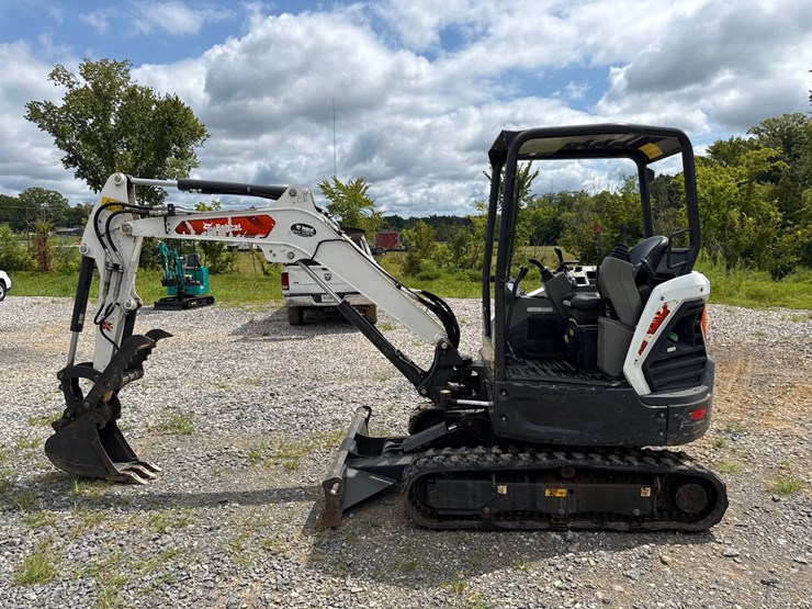 2023-bobcat-e32i-image-8