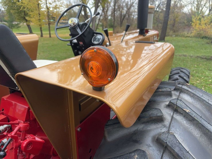 1970-1456-farmall-row-crop-mfwa-golden-demonstrator-image-78