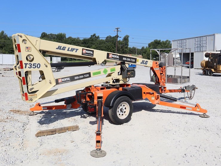2019-jlg-t350-image-5