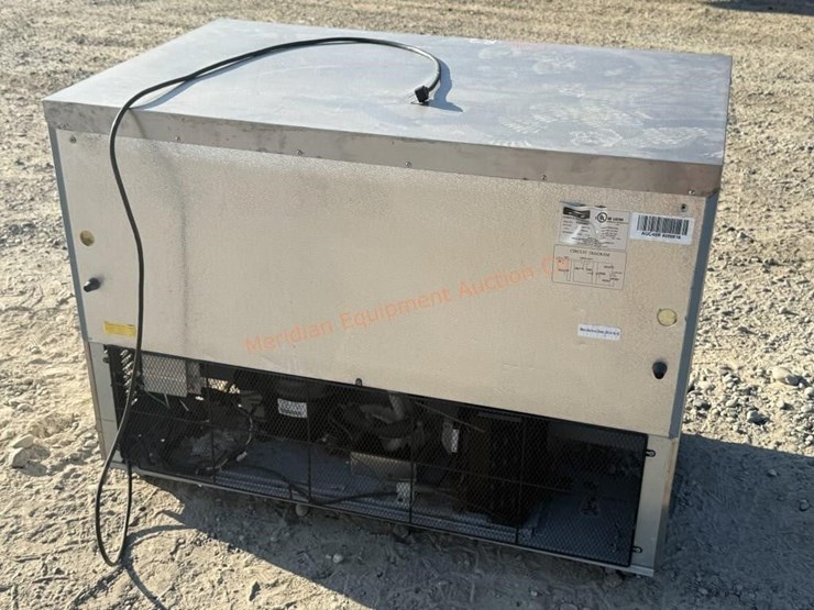 artic-air-commercial-fridge-image-6