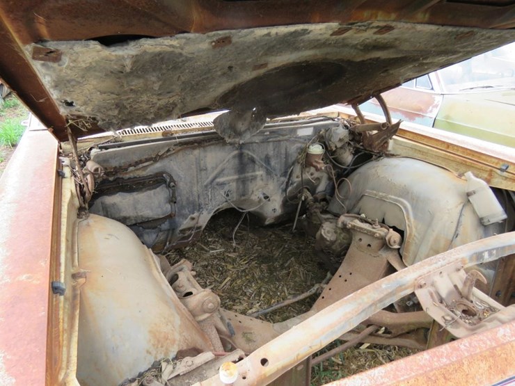 1965-chevrolet-impala-2dr-sedan-image-8