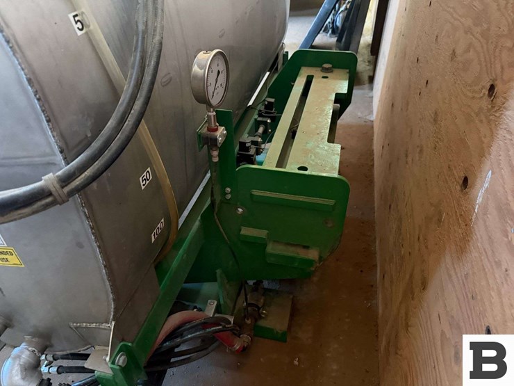 2025-pak-tank-300-gallon-stainless-steel-tank-image-5