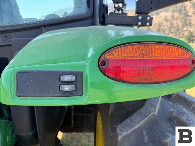 2016-john-deere-6155r-image-48