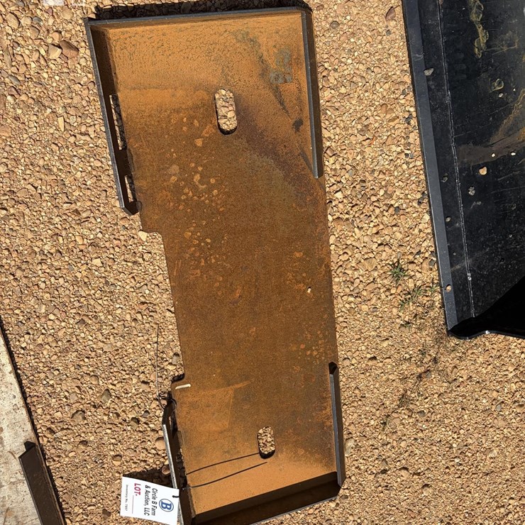 SKID STEER BACKER PLATE