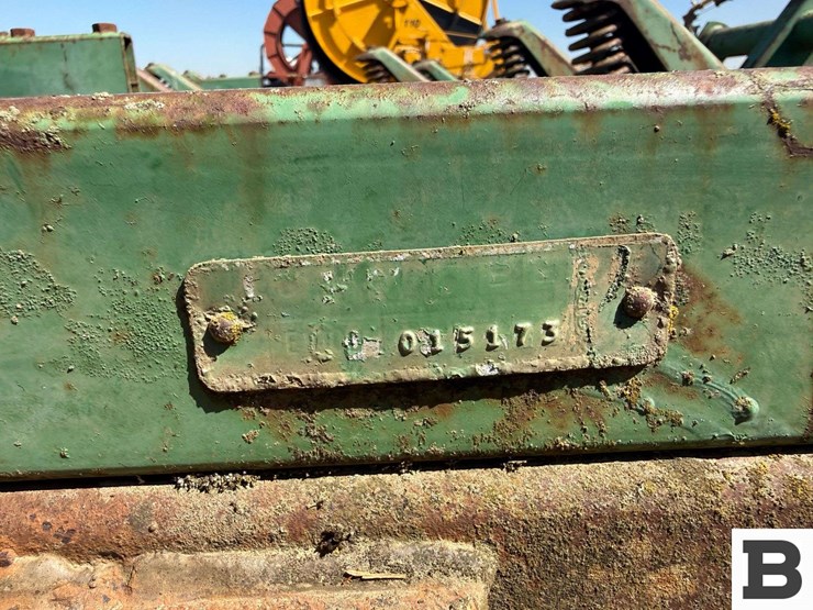 john-deere-16-image-28