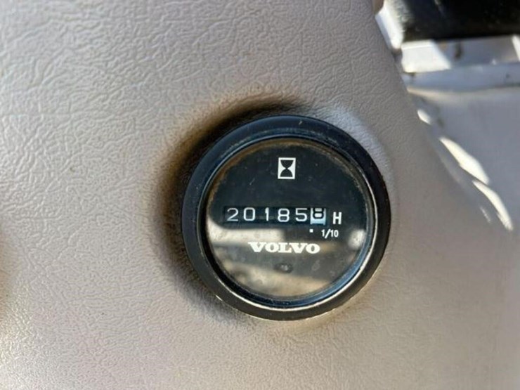 2012-volvo-fc2421c-image-9