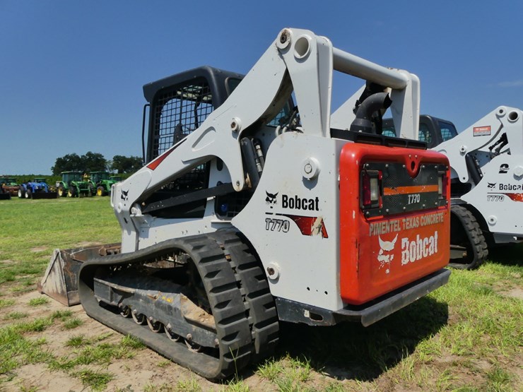 2023-bobcat-t770-image-4