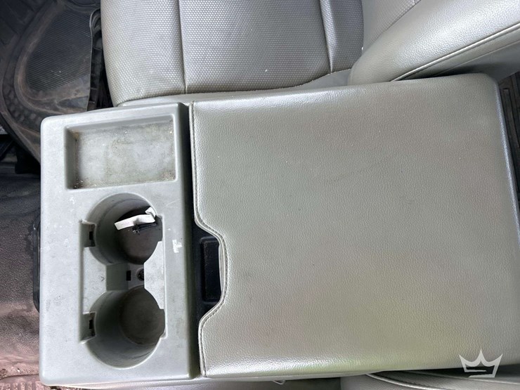 2017-ford-f550-image-18