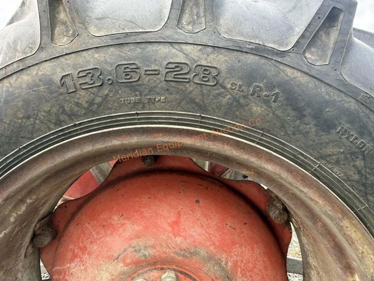 massey-ferguson-135-image-21