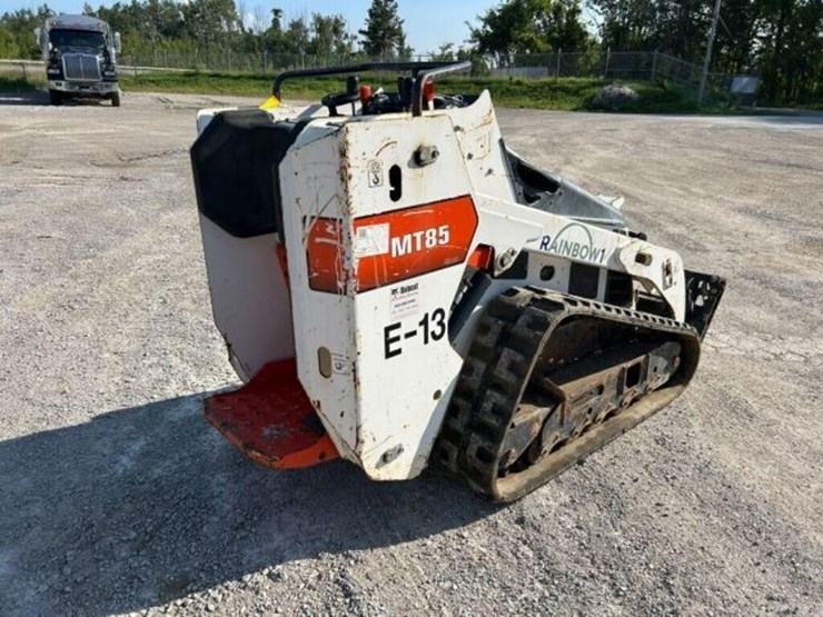 2019-bobcat-mt85-image-4