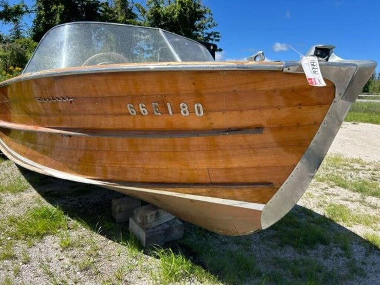 century-antique-wooden-18-ft-power-boat-image-18