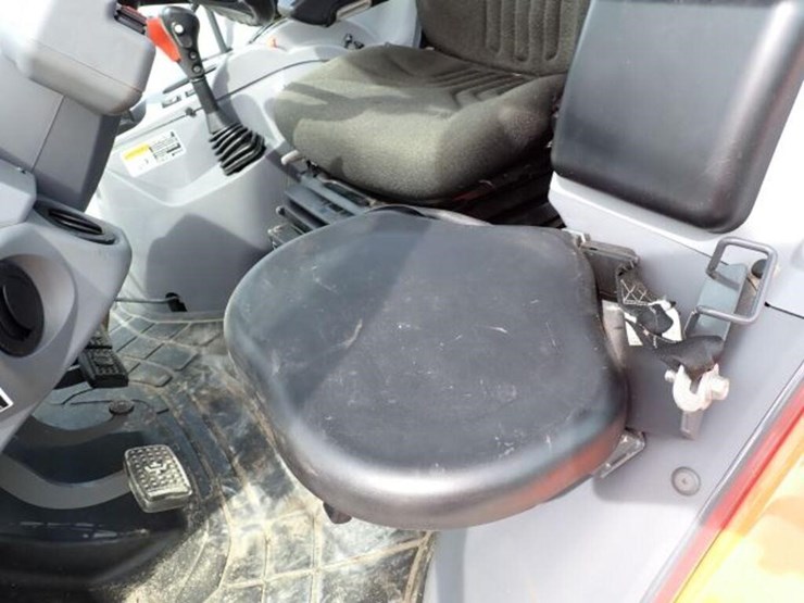 2021-kubota-m4-071-image-29