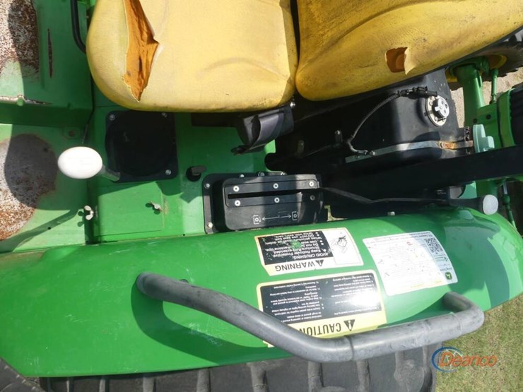 2021-john-deere-5045e-image-11