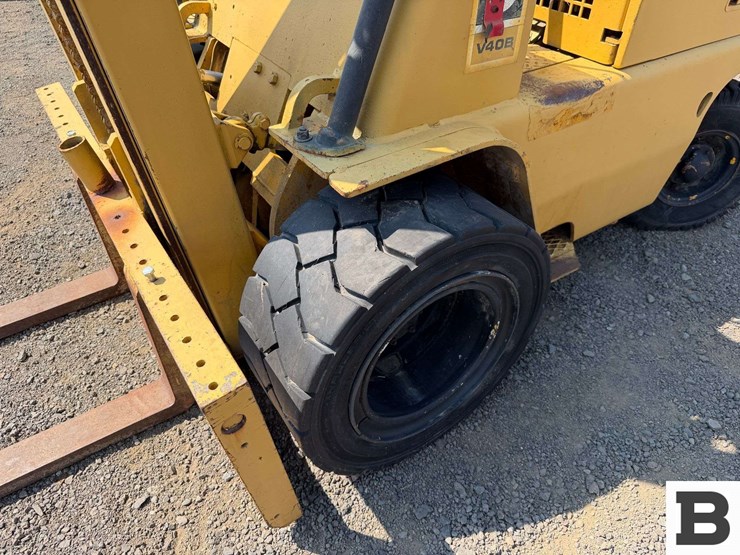 caterpillar-v40b-image-8