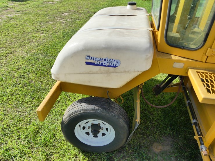 superior-broom-dt80c-image-8