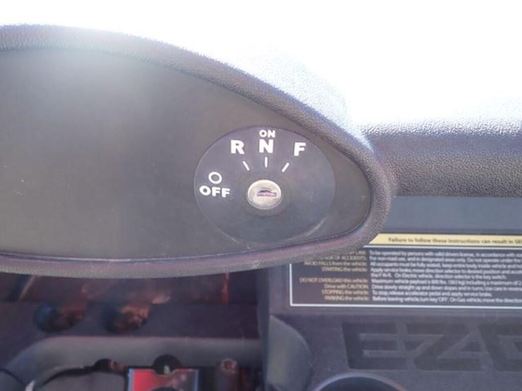 parts-only-2014-e-z-go-rxv-2-passanger-electric-53-image-18