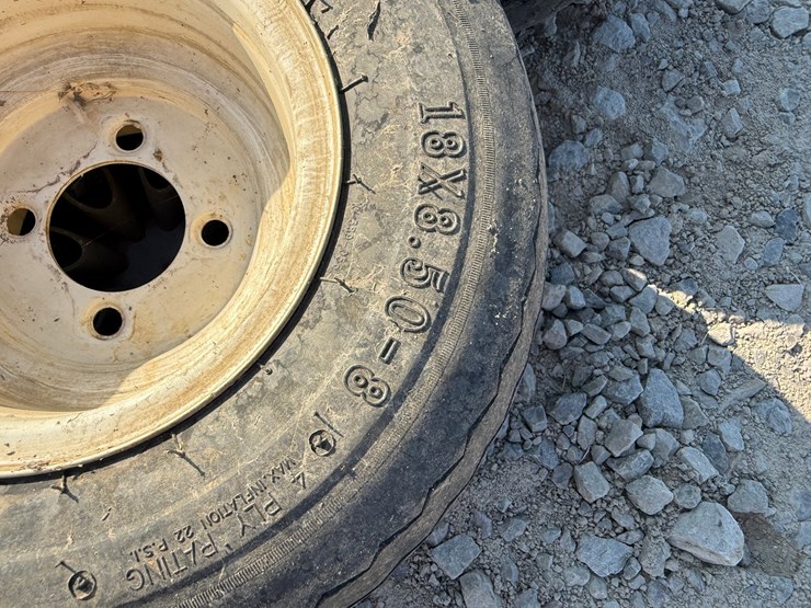 #50532-•-lot-of-(16)-18x8.50-8-tires-inv#50532-image-6