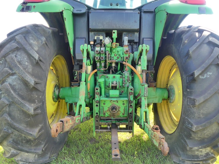 john-deere-7130-image-5