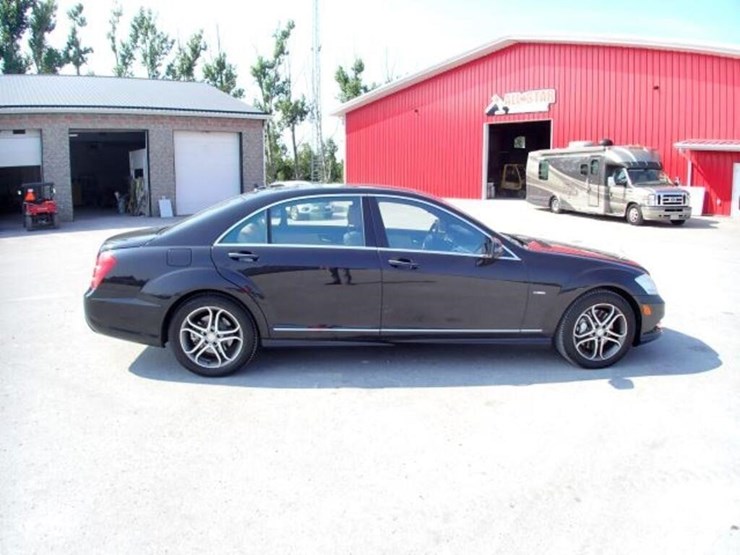 2012-mercedes-benz-s350-bluetec-4matic-awd-sedan-w-image-4